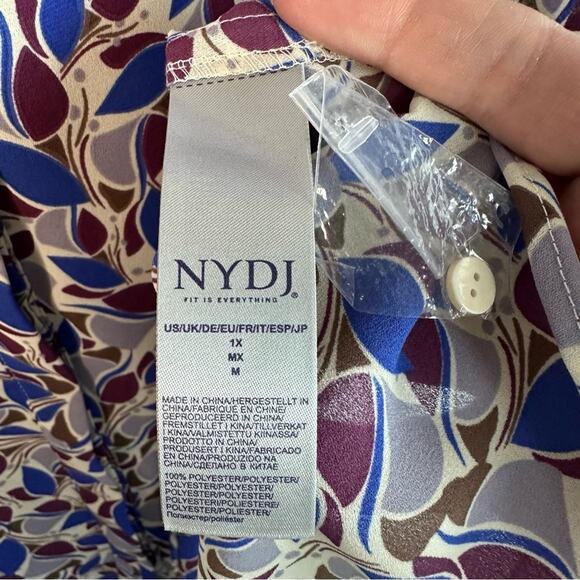 NYDJ pleaded back blouse, bell sleeve feminine evening wear office plus size - Picture 6 of 11